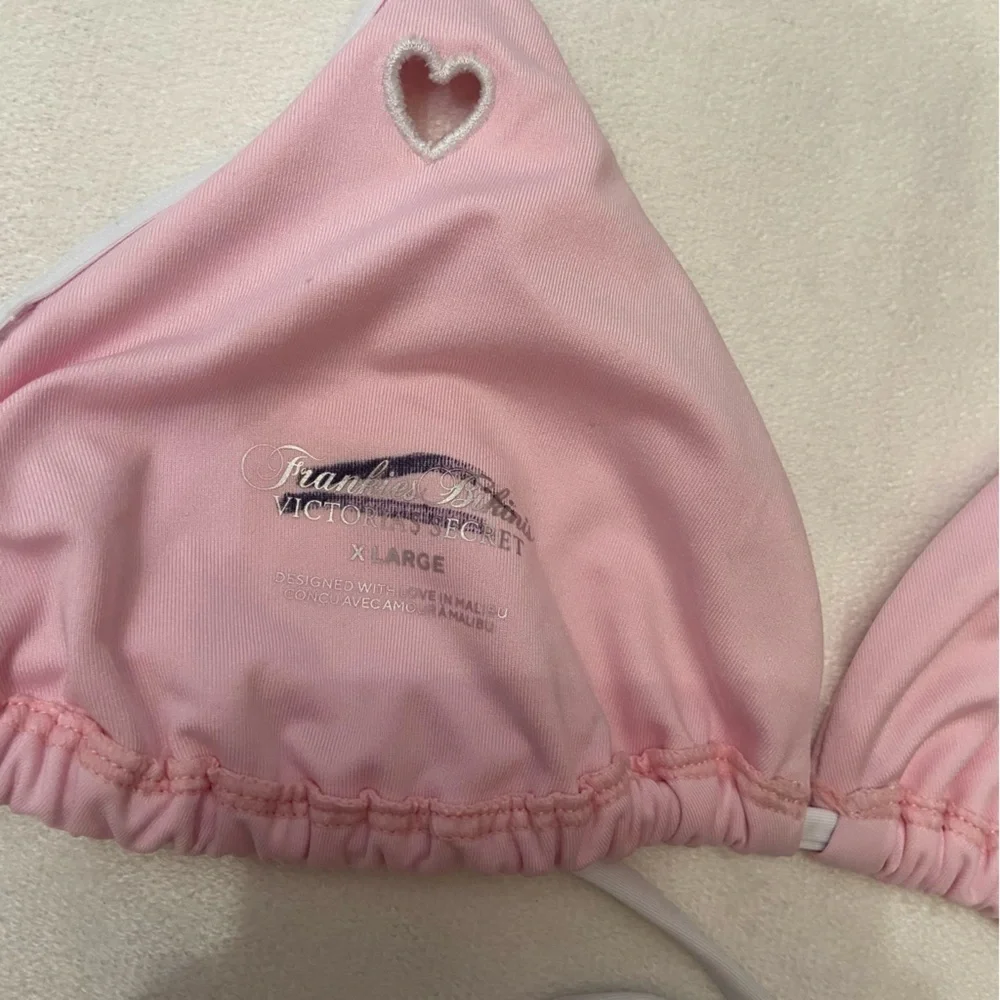 New! Frankies Bikinis Alessa Bikini Top pink with heart cutout 1646